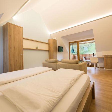 Vino Valdhuber Apartments Svecina Ngoại thất bức ảnh